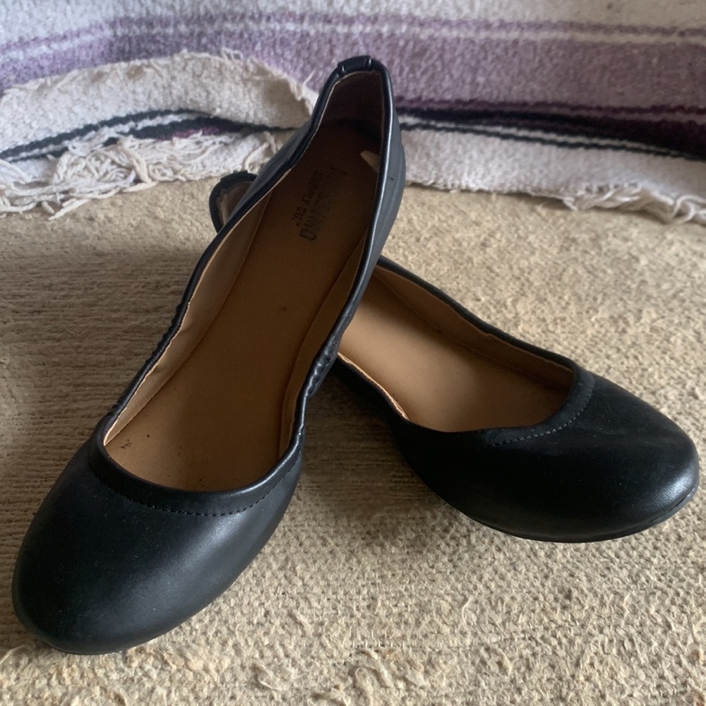 Mossimo Supply Company Slip on Flats size 6